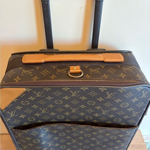 Authentic Louis Vuitton pegase 55 carry on suitcase - Picture 3 of 8
